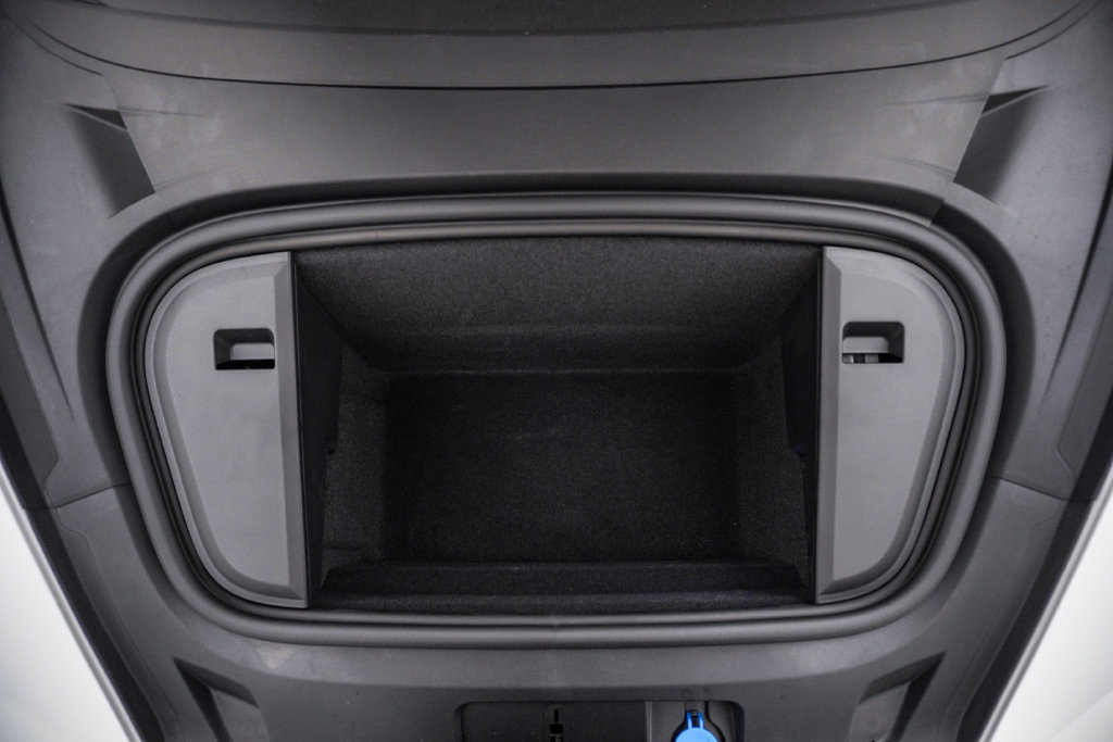 New 2026 Porsche Taycan AWD/4WD image 29