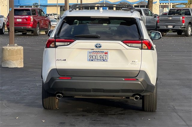 Used 2024 Toyota RAV4 XLE image 5