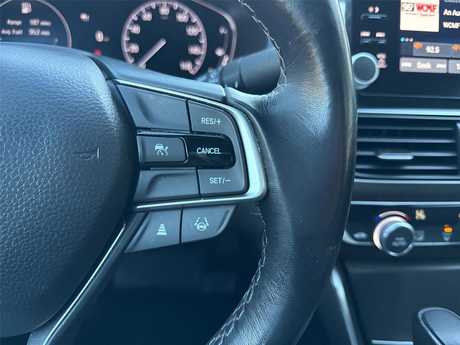 Used 2021 Honda Accord EX-L image 16