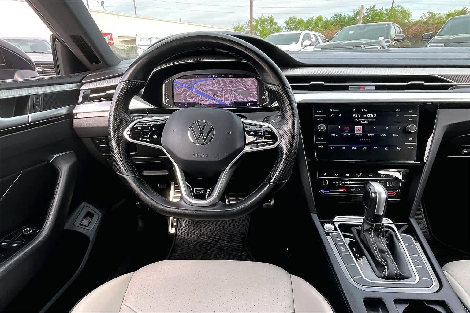 Used 2022 Volkswagen Arteon SE FWD image 6