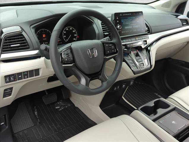 New 2027 Honda Odyssey Touring image 3