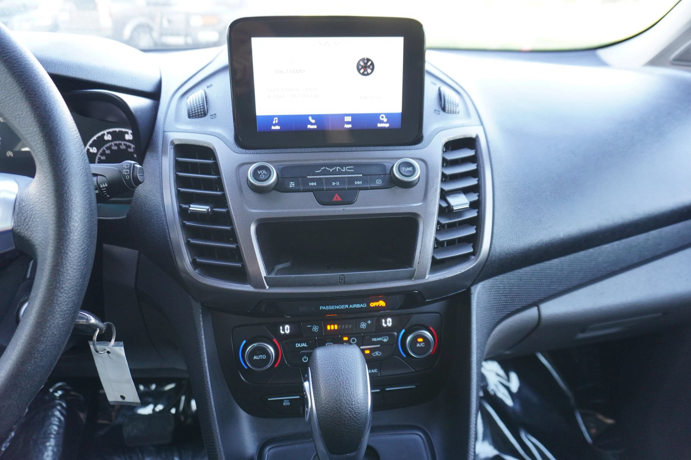 Used 2021 Ford Transit Connect XLT FWD image 19
