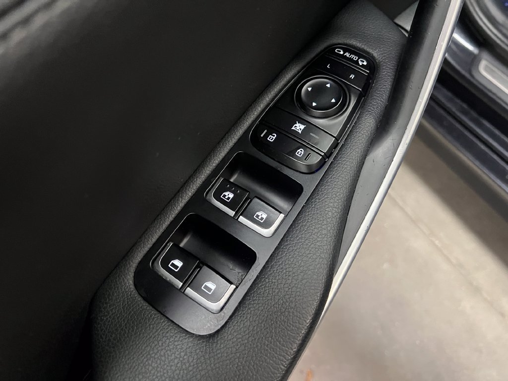 Used 2019 Kia Stinger GT AWD/4WD image 13