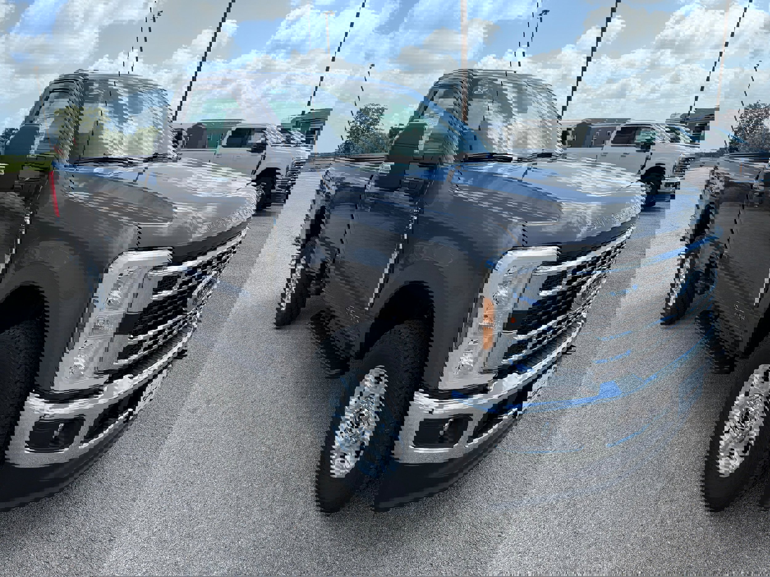 New 2025 Ford F250 XLT w/ FX4 Off-Road Package AWD/4WD image 14