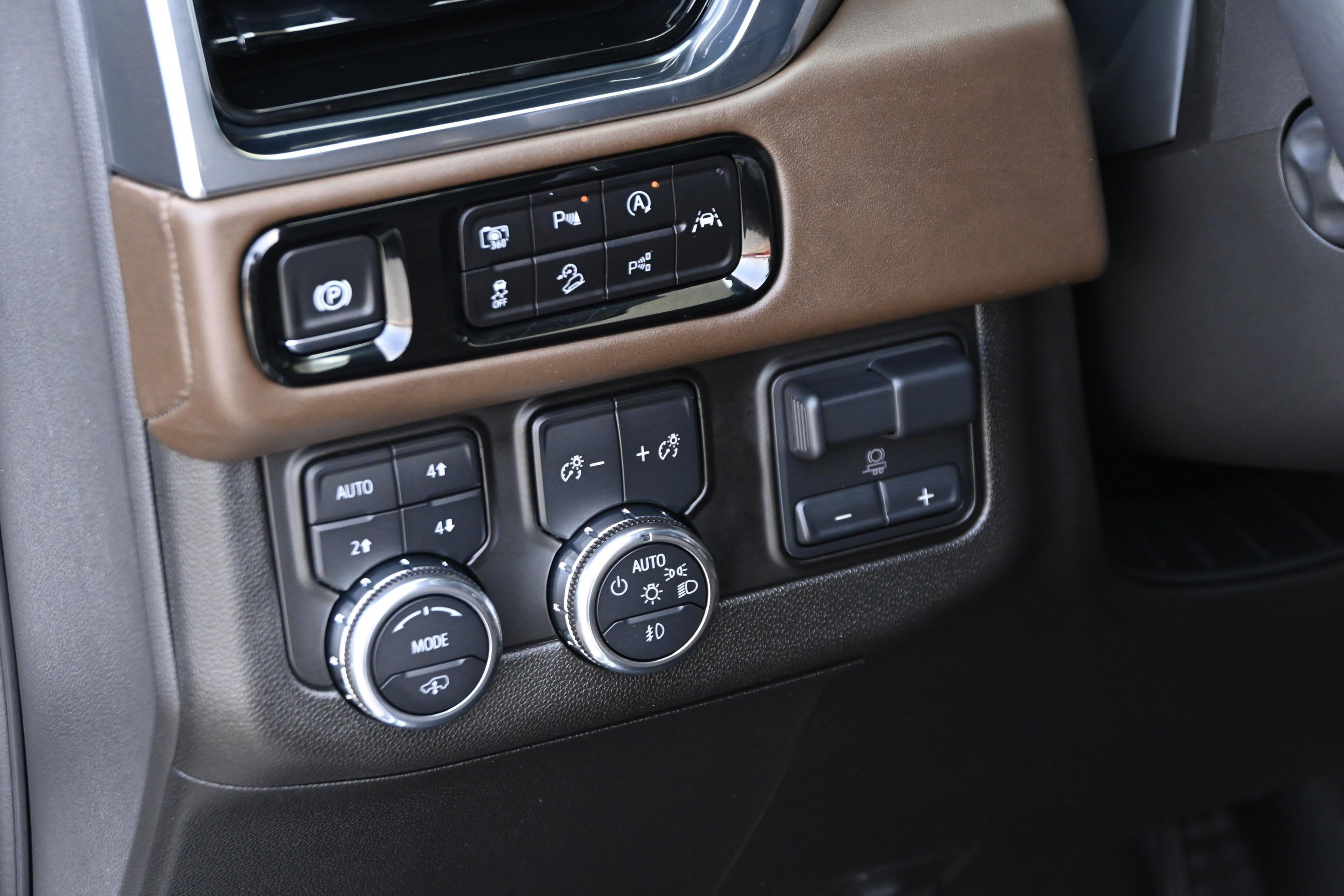 Used 2025 GMC Yukon Denali Ultimate image 29