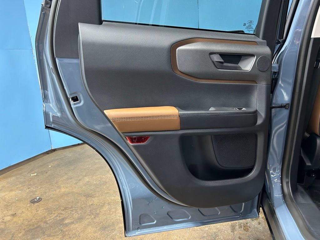 New 2026 Ford Bronco Sport Outer Banks w/ Outer Banks Tech Package+ AWD/4WD image 38