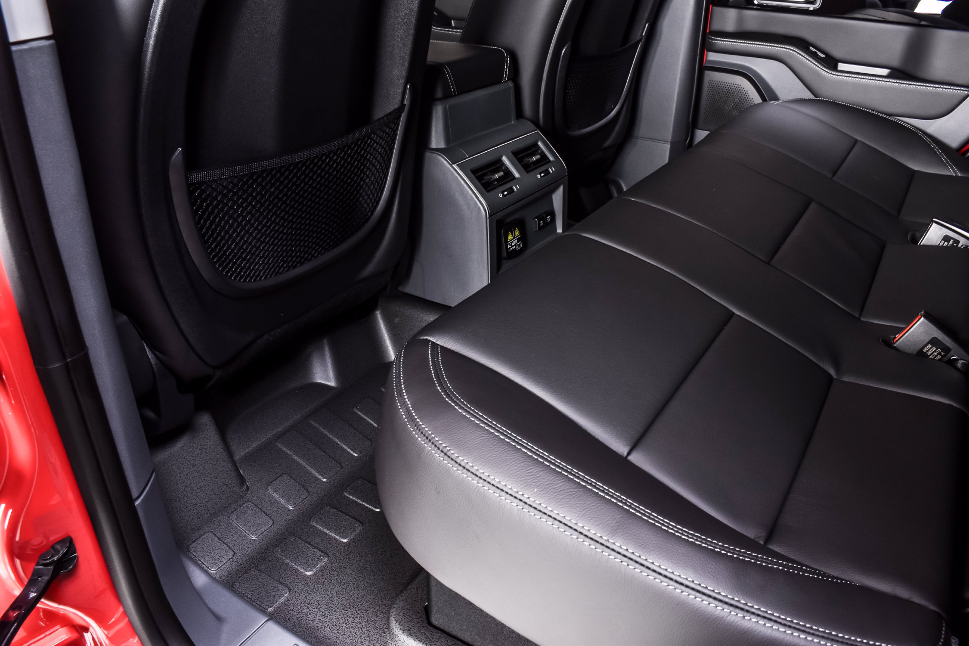 New 2026 INEOS Grenadier Station Wagon AWD/4WD image 17