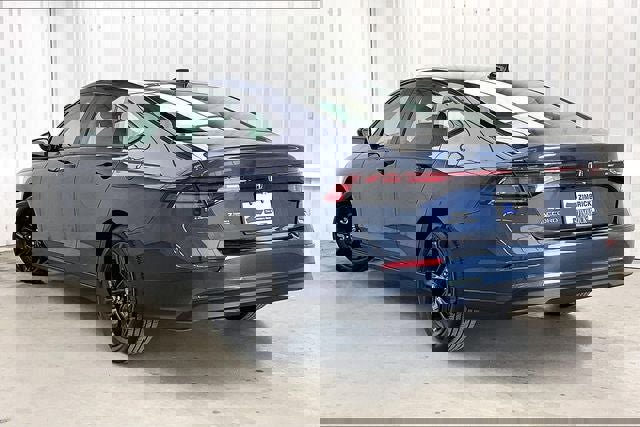 Certified 2025 Honda Accord SE image 11