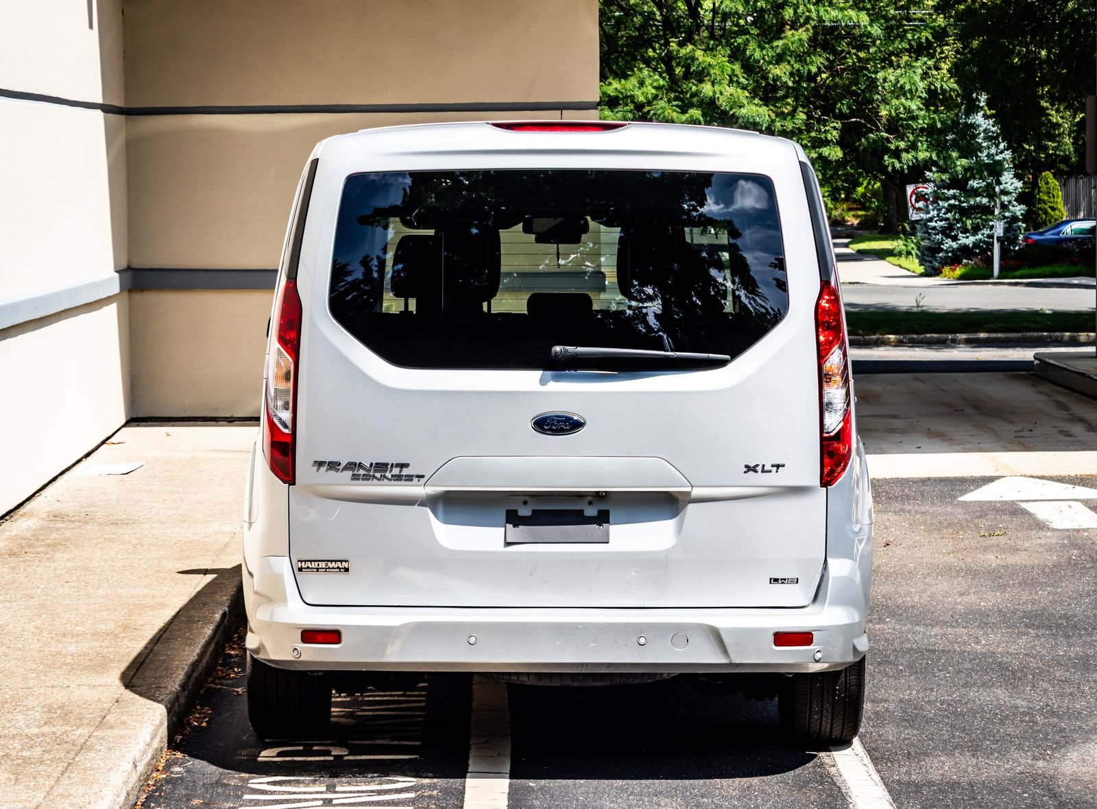 Used 2021 Ford Transit Connect XLT FWD image 7