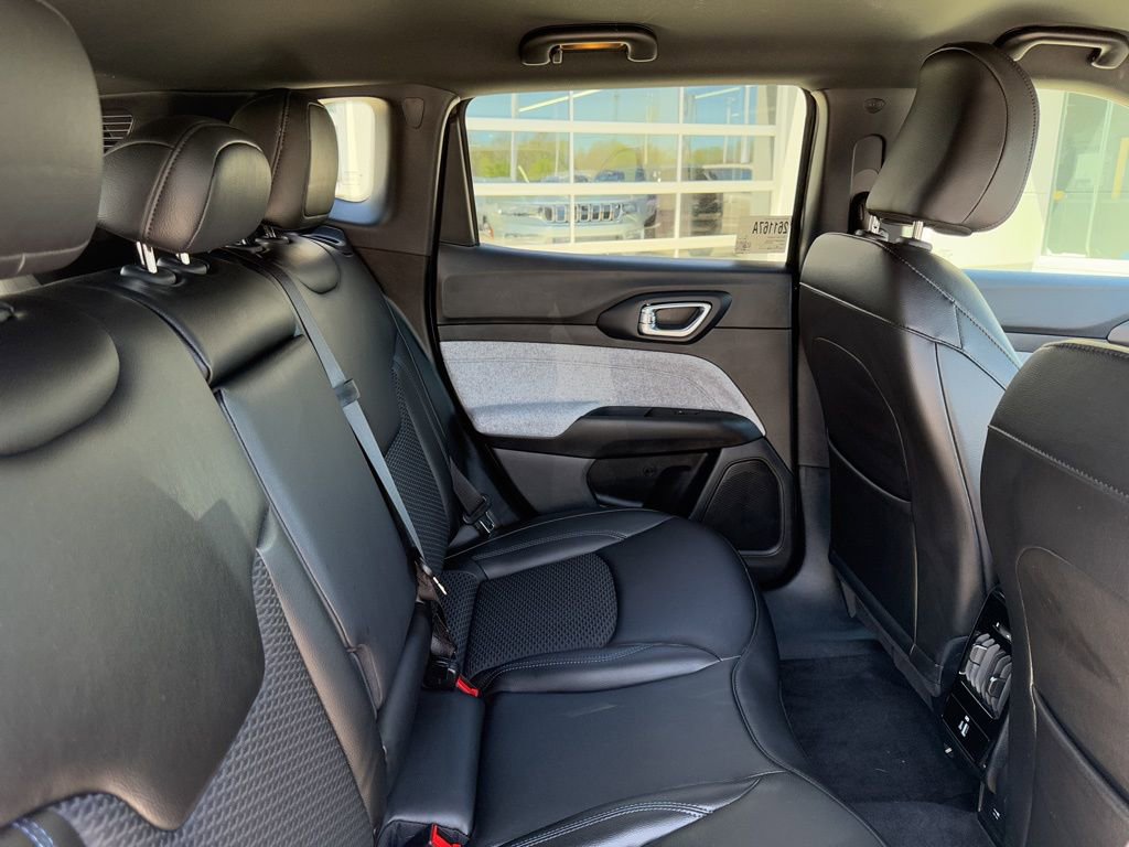Used 2023 Jeep Compass Latitude w/ Convenience Group image 34