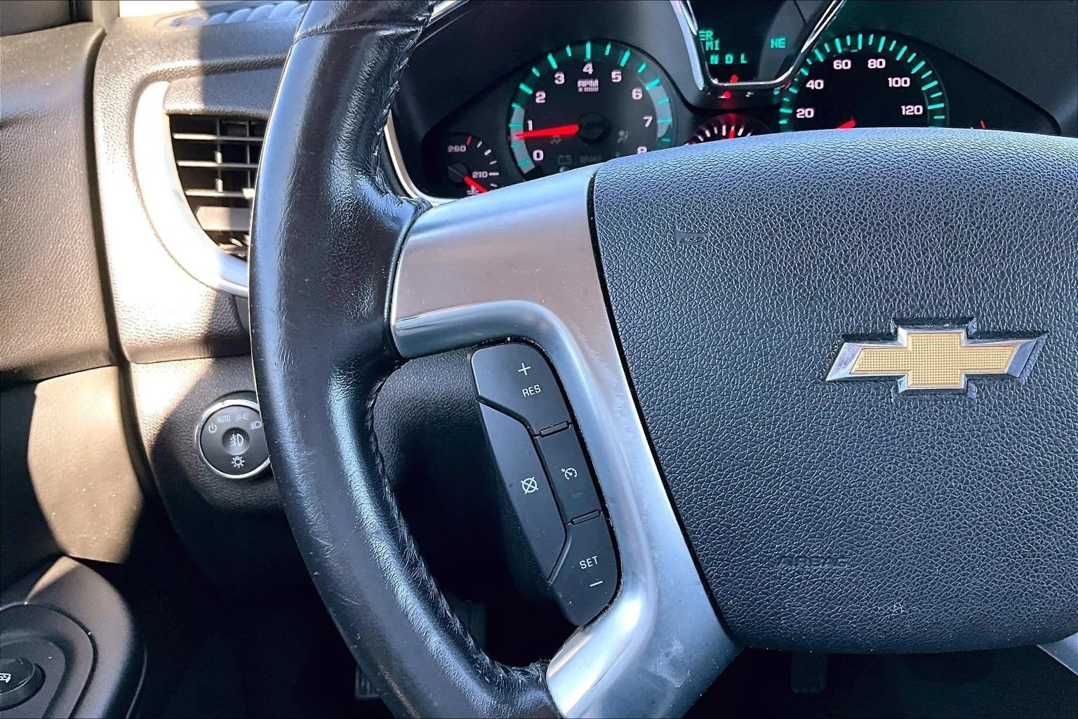 Used 2013 Chevrolet Traverse LT AWD/4WD image 11