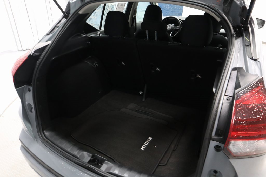 Used 2023 Nissan Kicks SV image 21