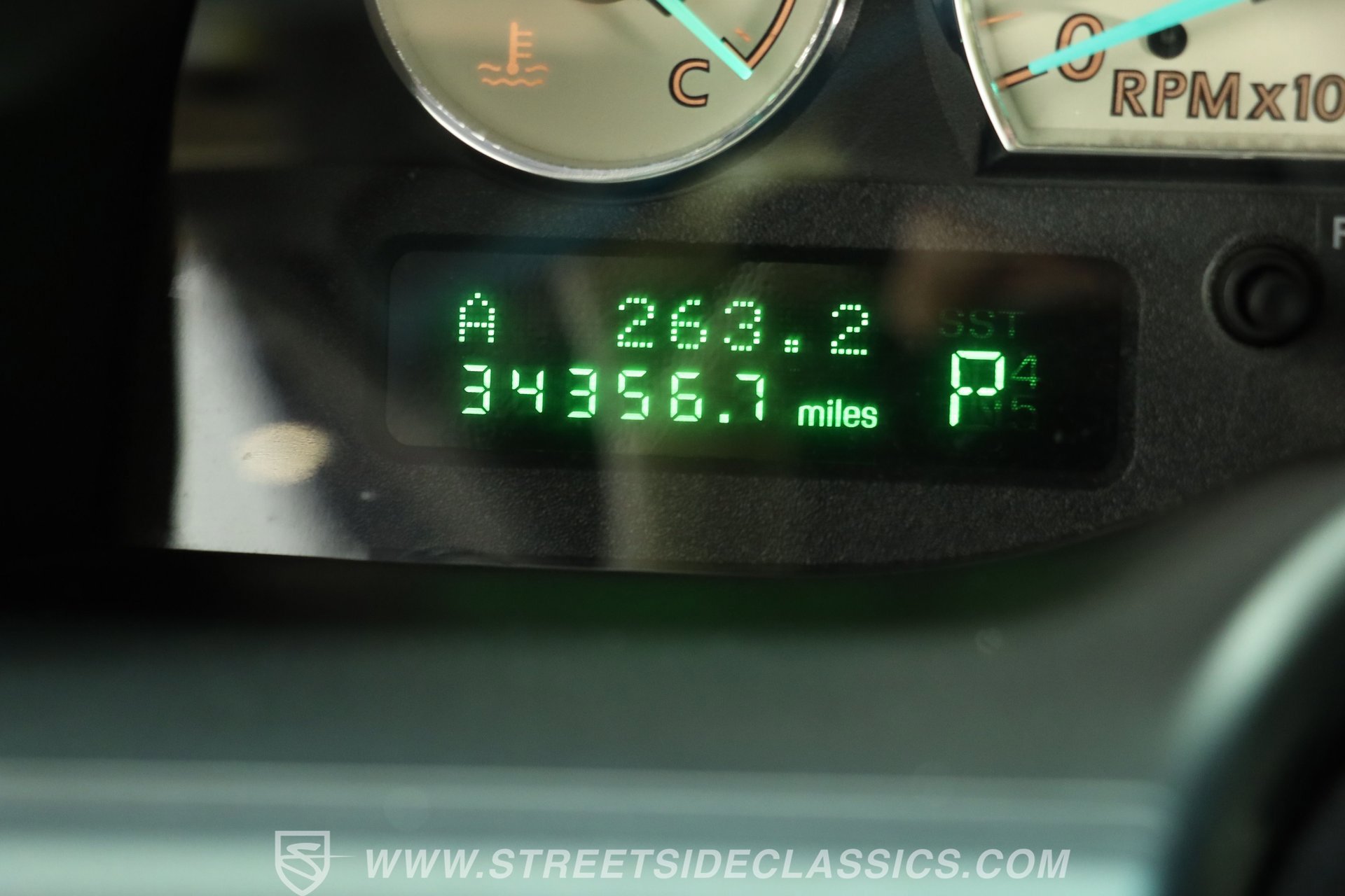 Used 2005 Ford Thunderbird RWD image 37