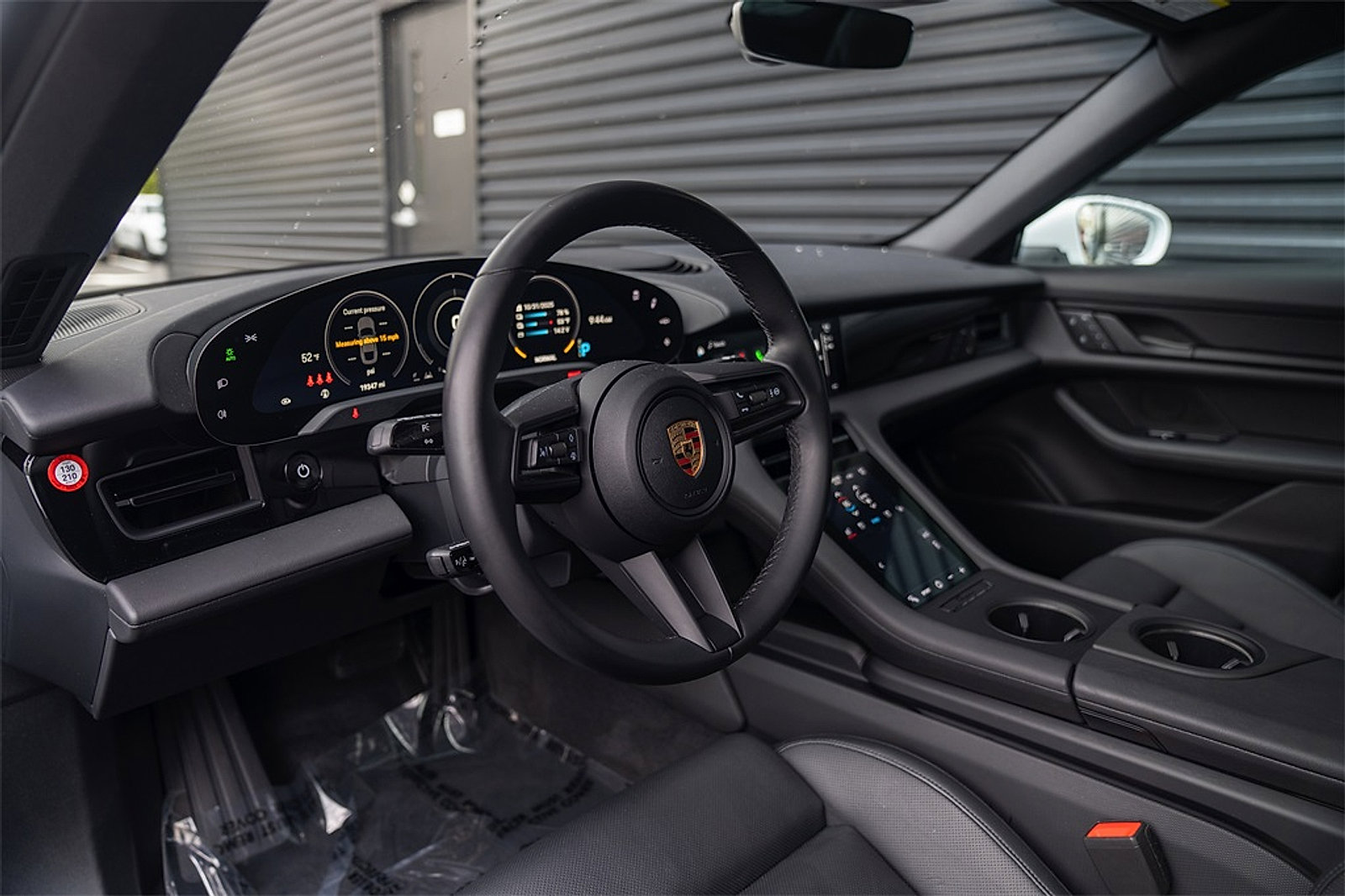 Certified 2023 Porsche Taycan image 4