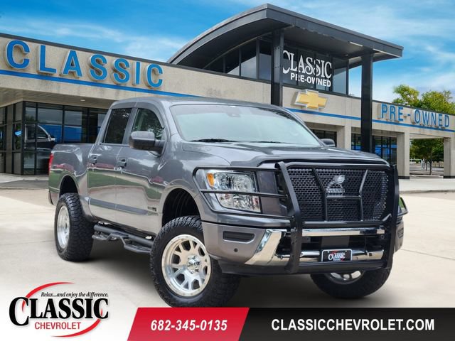 Used 2024 Nissan Titan SV w/ SV Convenience Package