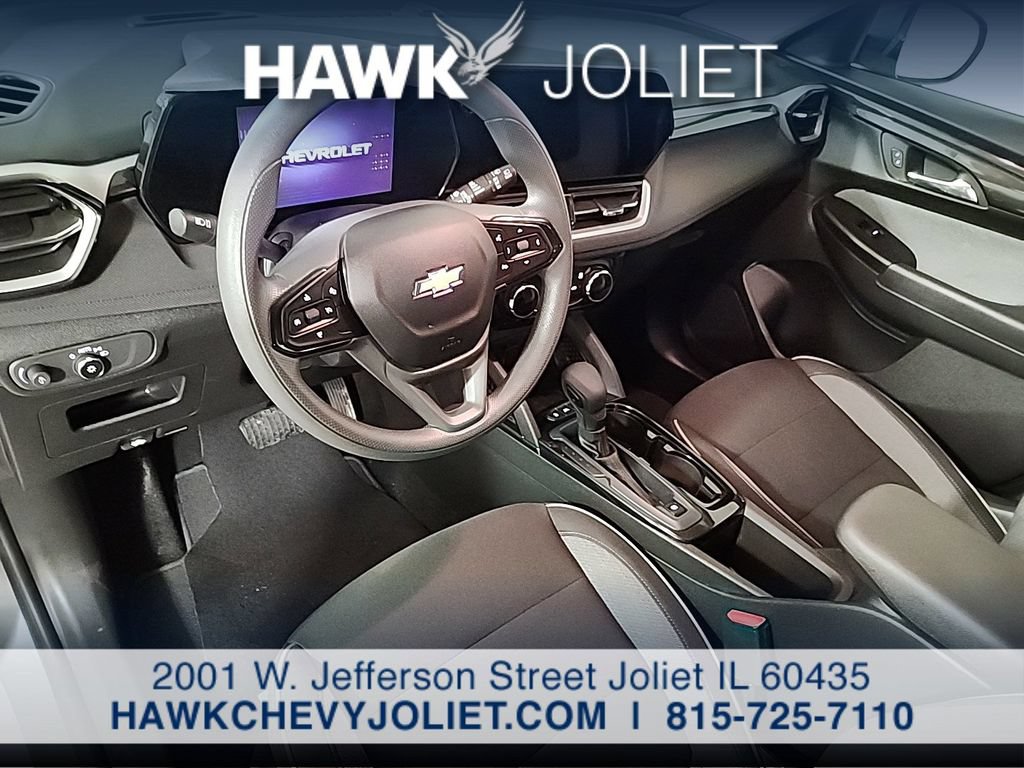 Used 2025 Chevrolet TrailBlazer LT AWD/4WD image 11