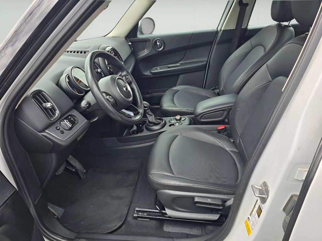 Used 2019 MINI Cooper Countryman w/ Storage Package FWD image 14