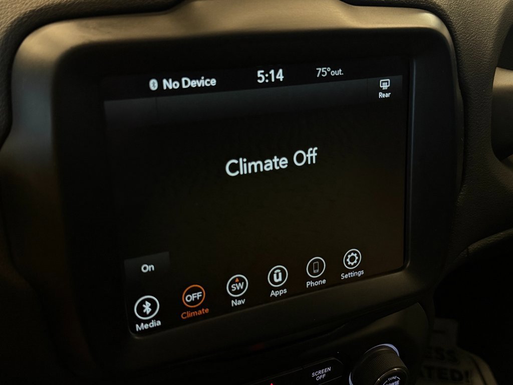 Used 2022 Jeep Renegade Latitude image 11