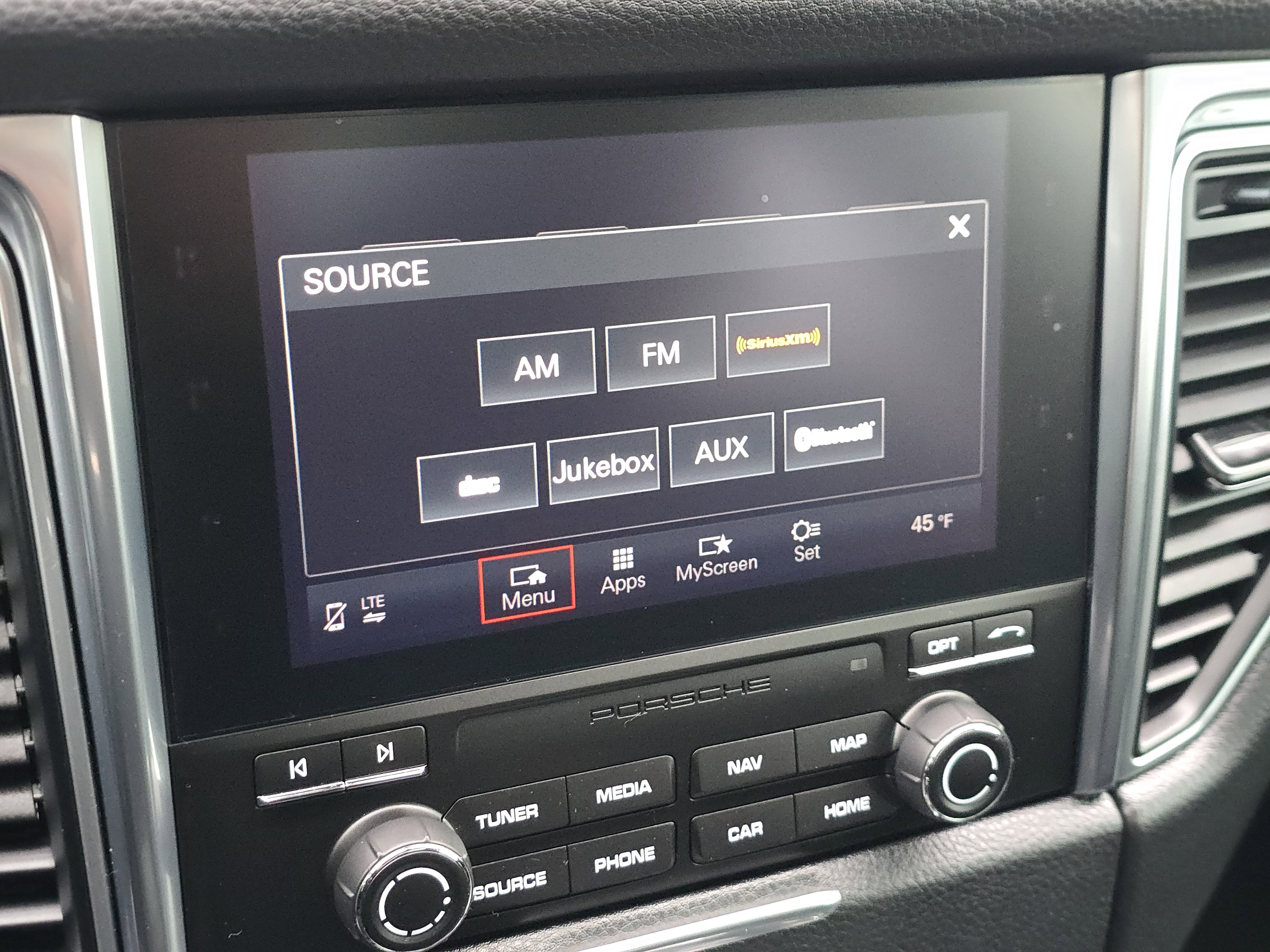 Used 2018 Porsche Macan S image 23