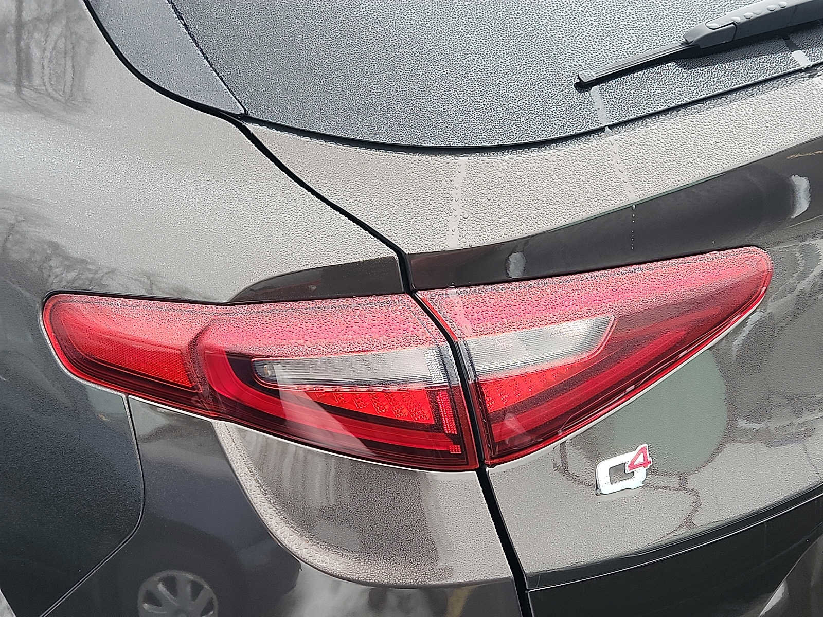 Used 2019 Alfa Romeo Stelvio Ti Lusso w/ Quick Order Package 22X Lusso image 9