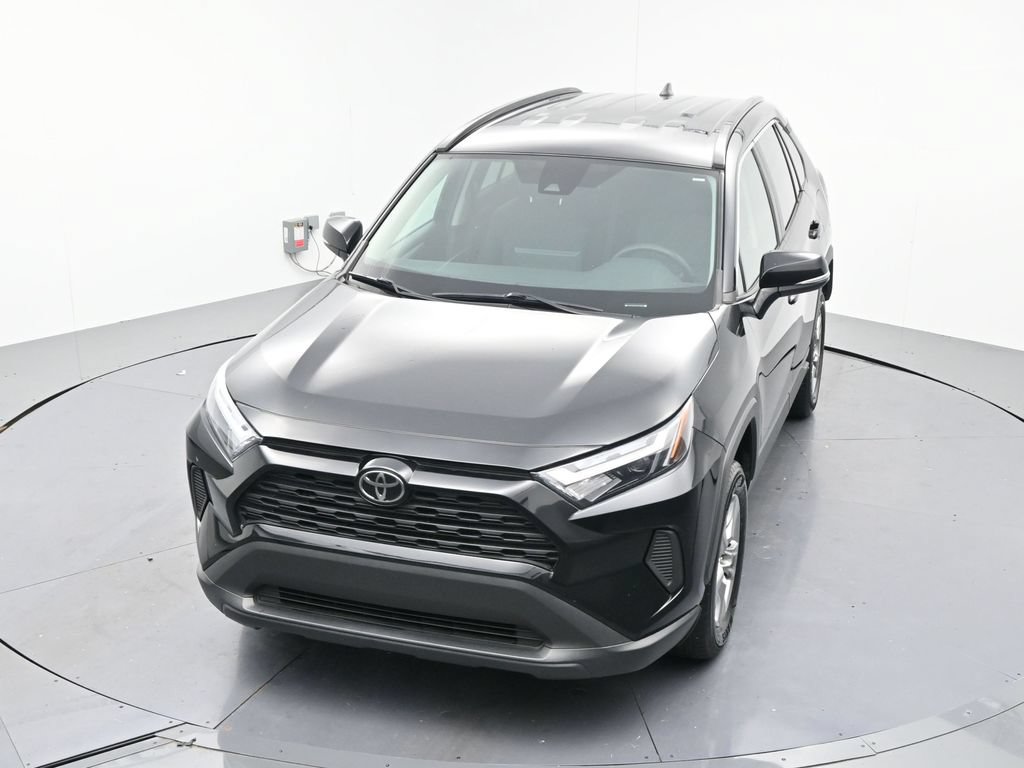 Used 2024 Toyota RAV4 XLE AWD/4WD image 18