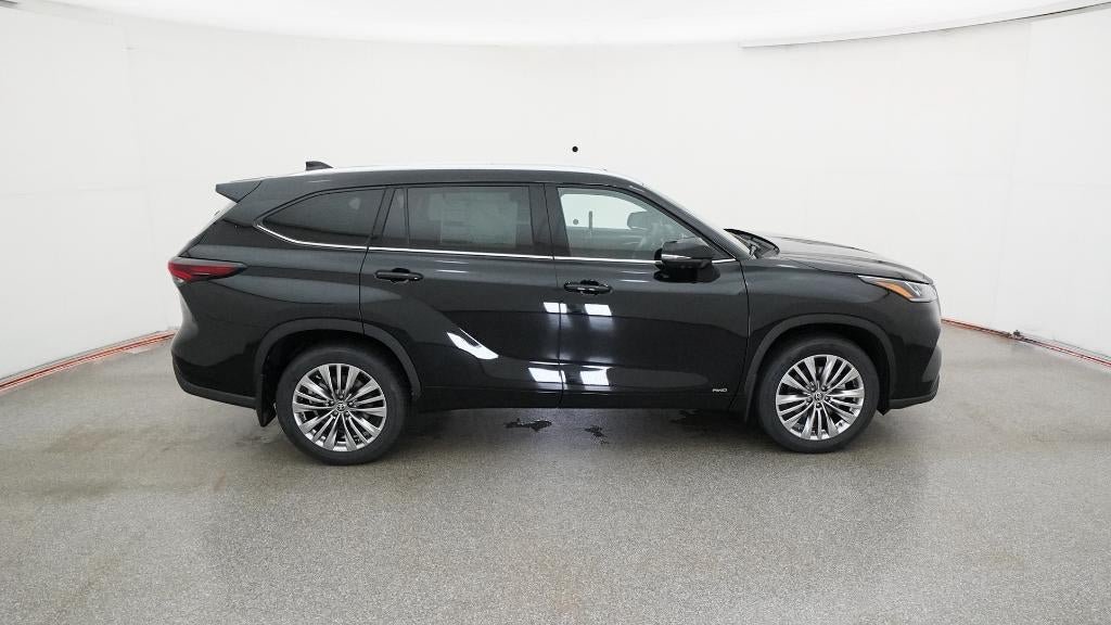 New 2026 Toyota Highlander Platinum AWD/4WD image 11