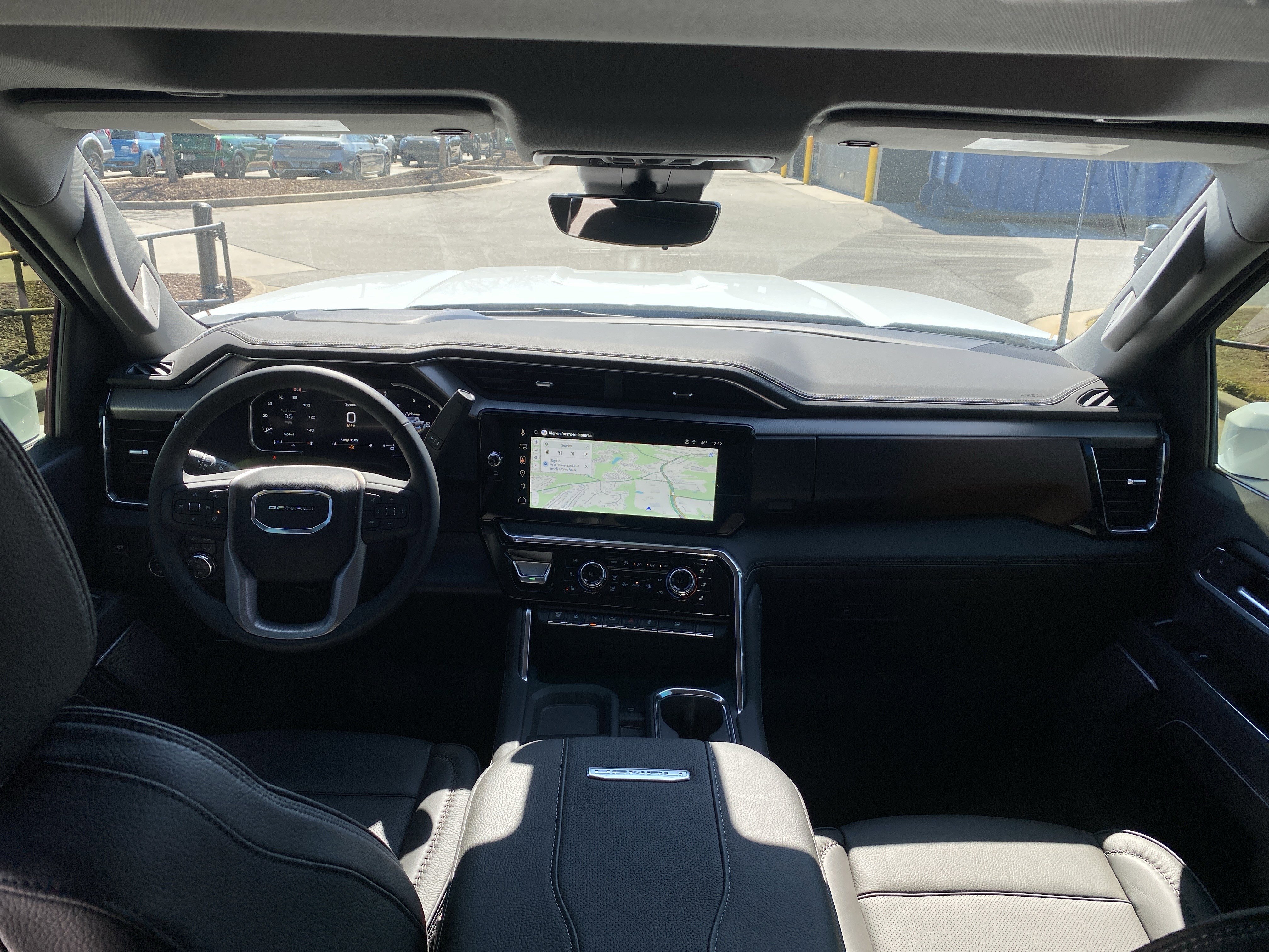 Used 2026 GMC Sierra 3500 Denali w/ Denali Reserve Package image 17