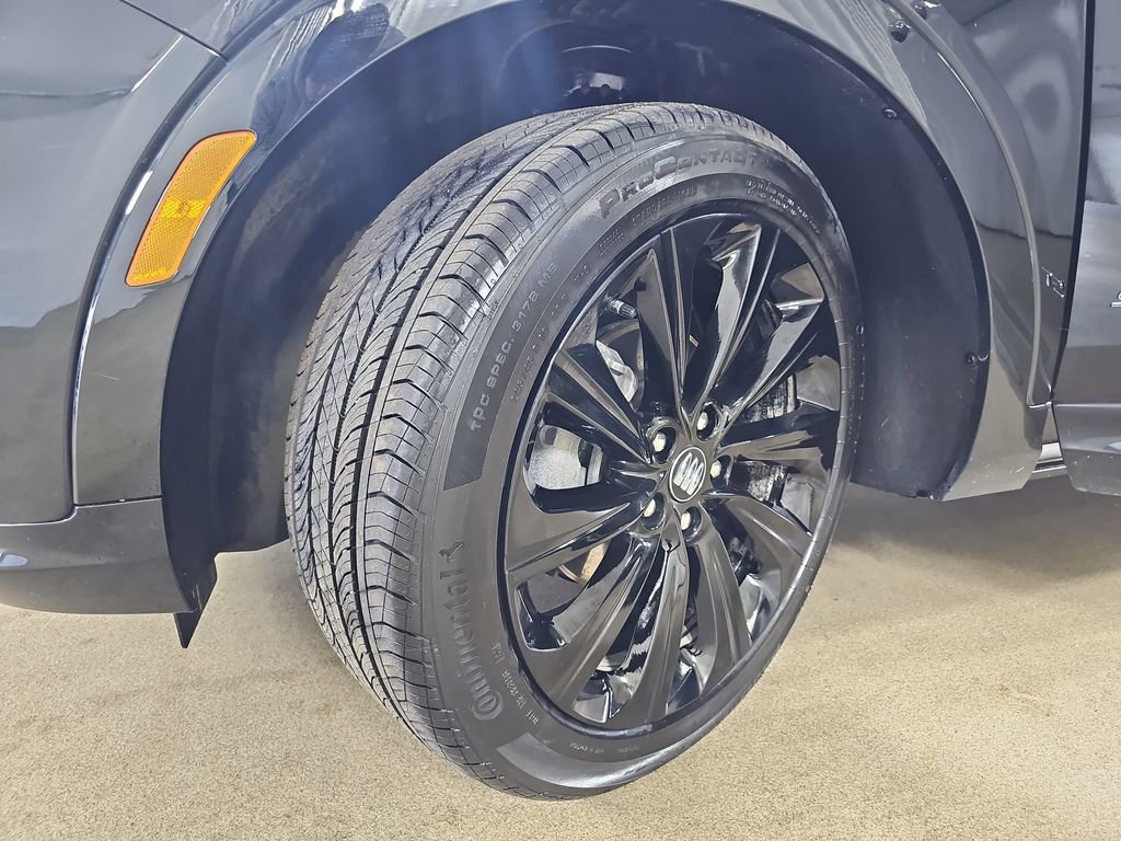 Certified 2025 Buick Envista Sport Touring w/ Experience Buick Package FWD image 37