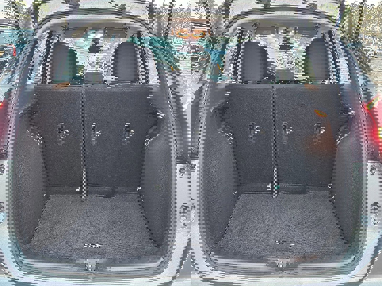 Used 2024 Nissan Kicks SV image 4