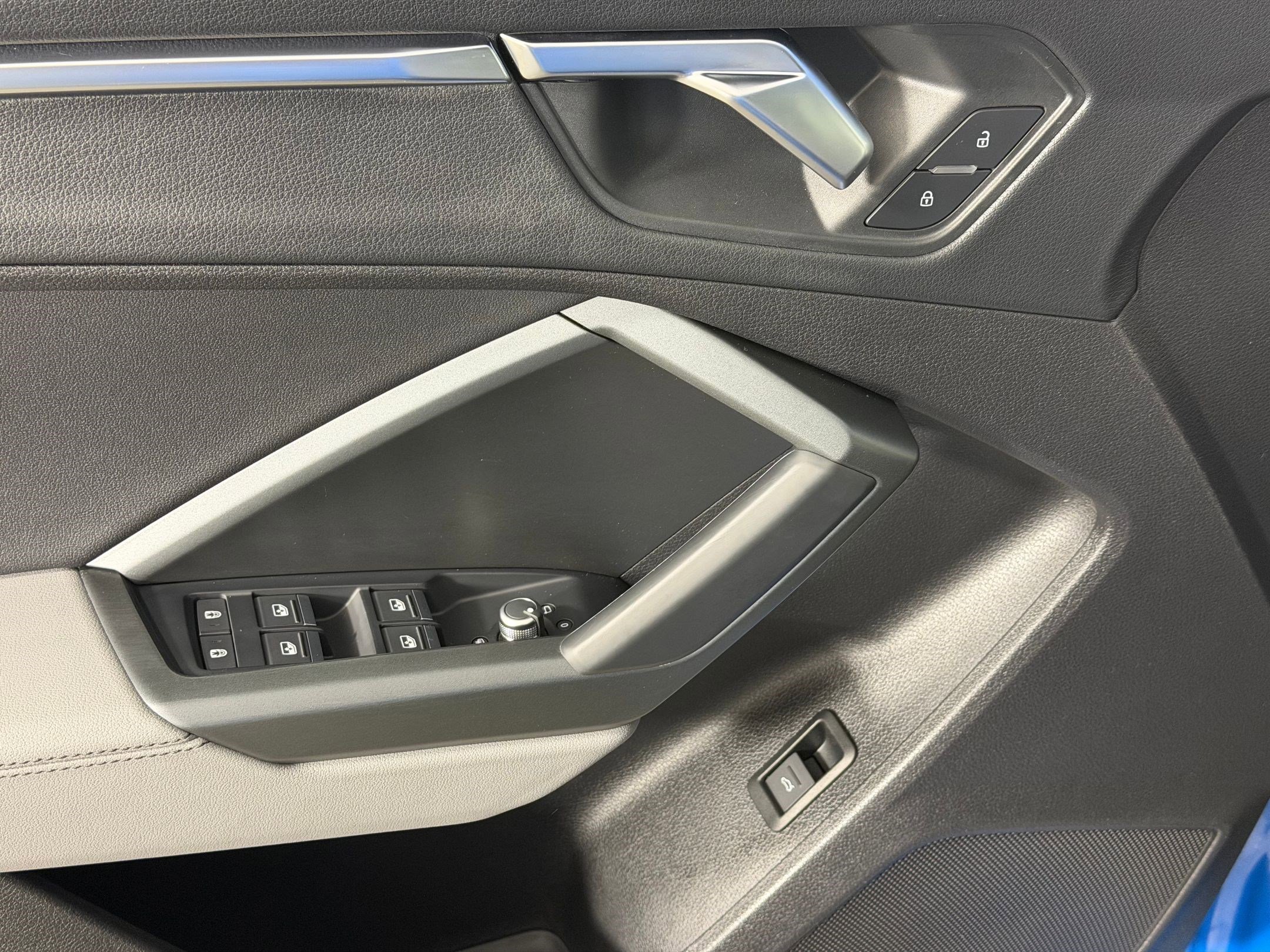 Used 2020 Audi Q3 2.0T Premium Plus AWD/4WD image 13