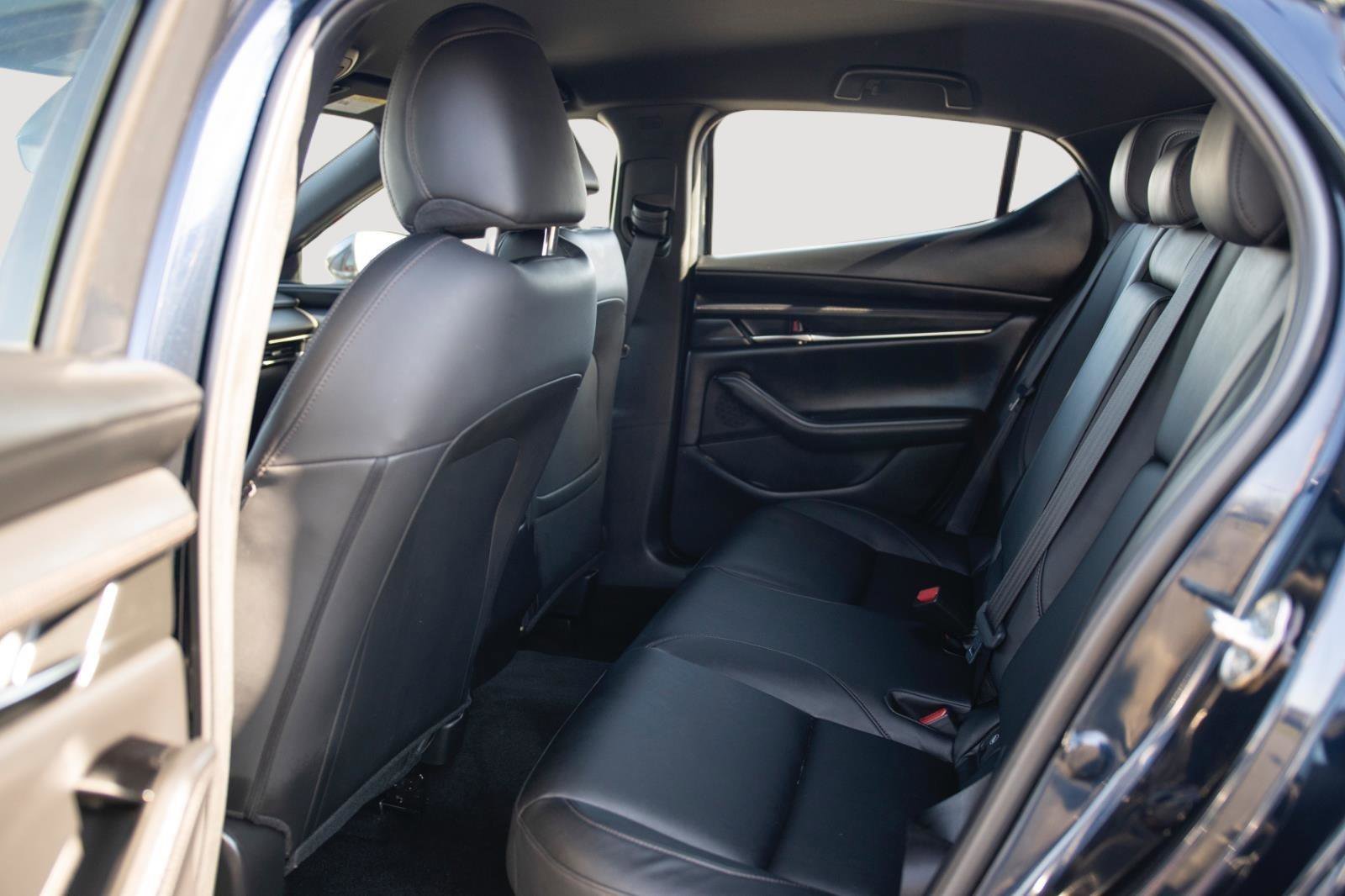 Used 2020 MAZDA MAZDA3 AWD Hatchback w/ Preferred Pkg image 14