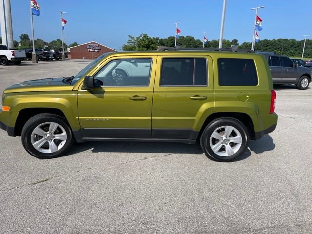 Used 2012 Jeep Patriot Latitude w/ Sun/Sound Group FWD image 6