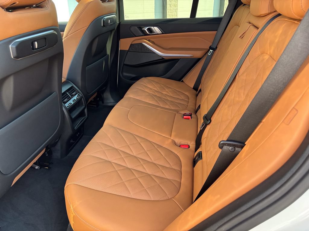 Certified 2024 BMW X5 xDrive40i w/ M Sport Package AWD/4WD image 44