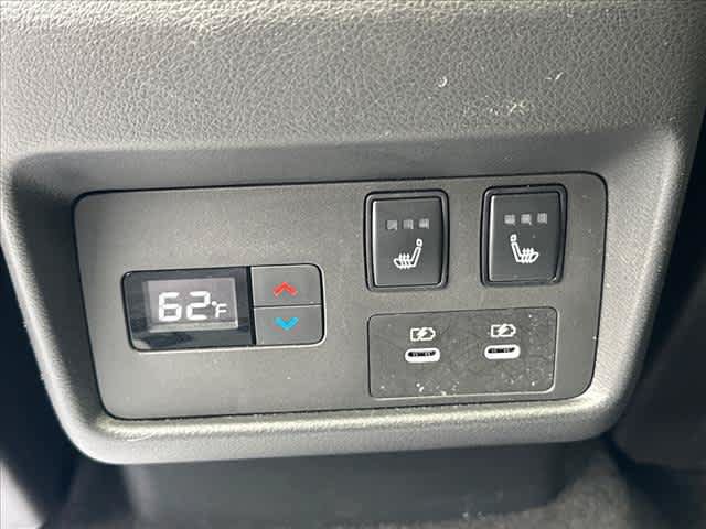 Used 2026 Nissan Rogue Platinum w/ Platinum Premium Package AWD/4WD image 12