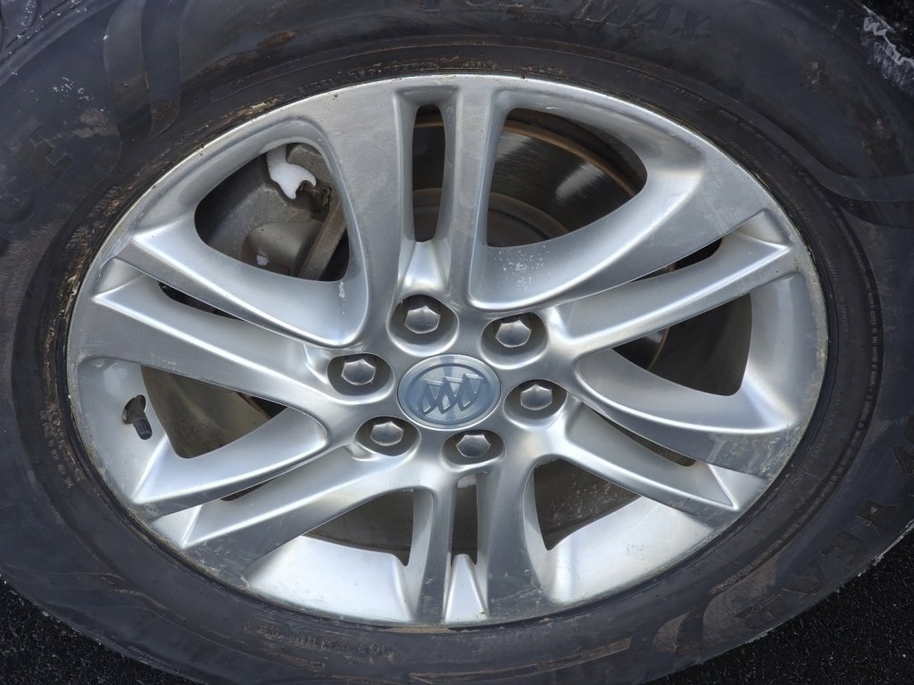 Used 2019 Buick Enclave Essence image 33