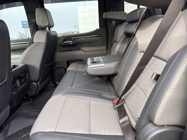 Used 2023 Chevrolet Silverado 1500 ZR2 w/ Technology Package image 13