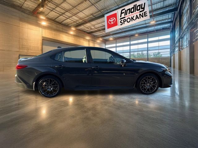Used 2025 Toyota Camry SE w/ Convenience Package image 3