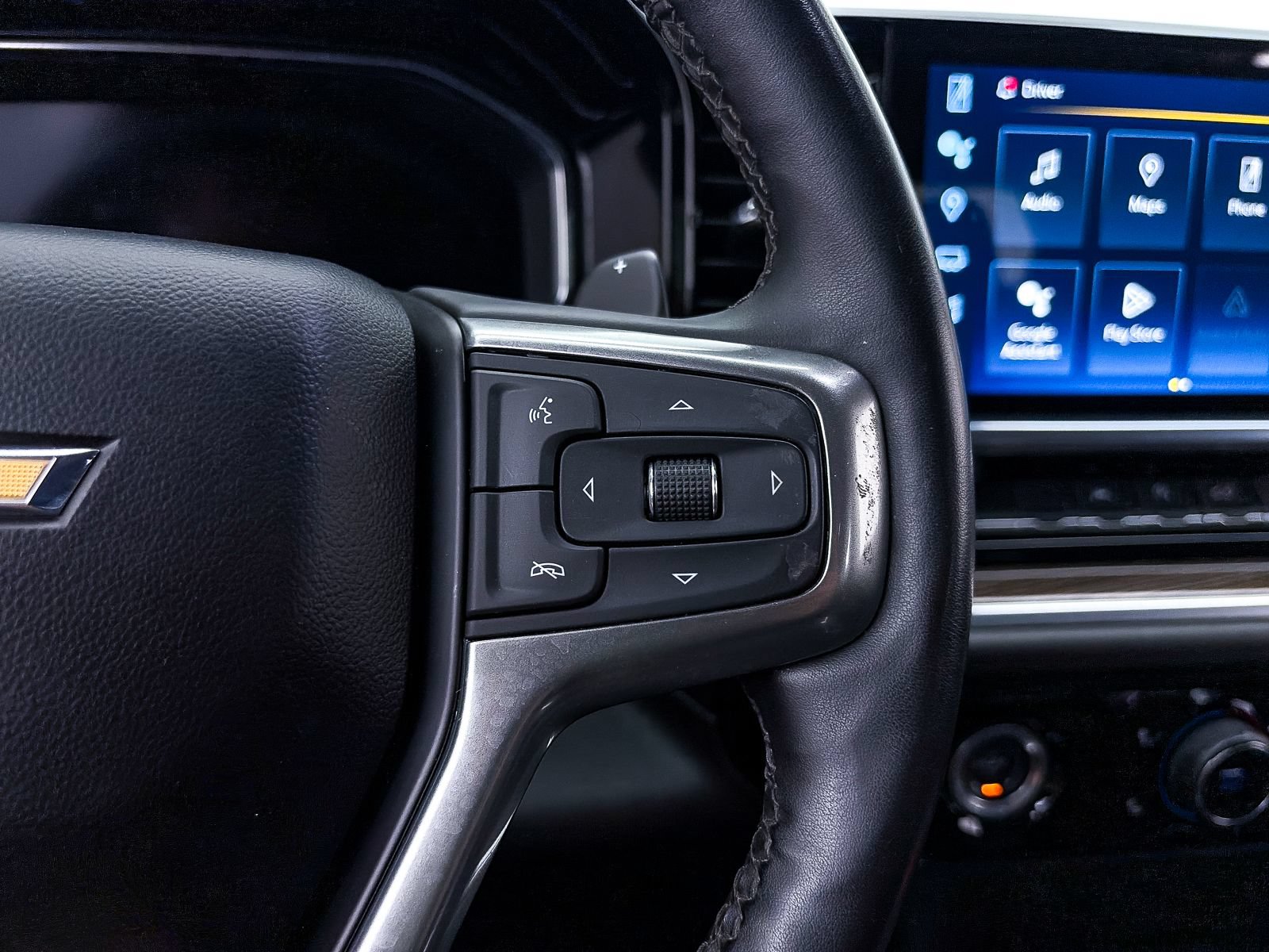 Used 2024 Chevrolet Silverado 1500 LT AWD/4WD image 34