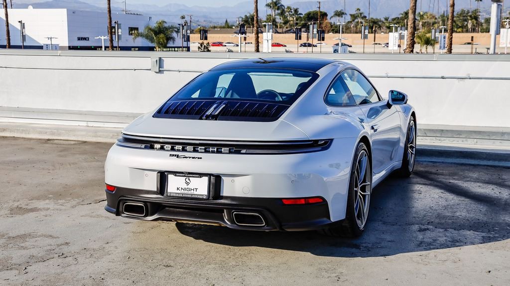 Used 2025 Porsche 911 Carrera image 9