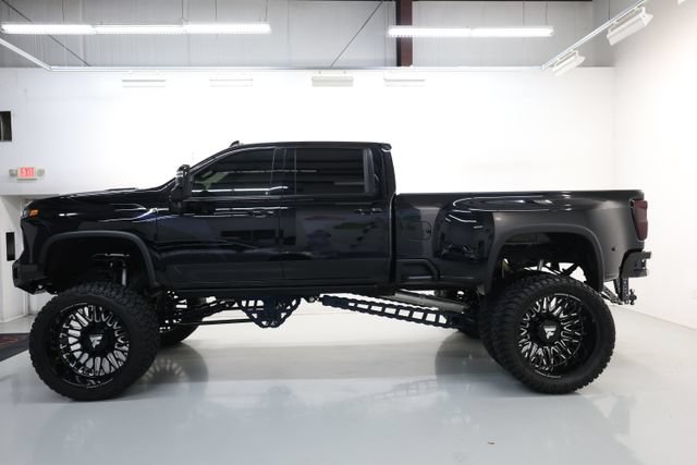 Used 2024 Chevrolet Silverado 3500 LTZ w/ LTZ Plus Package AWD/4WD image 75