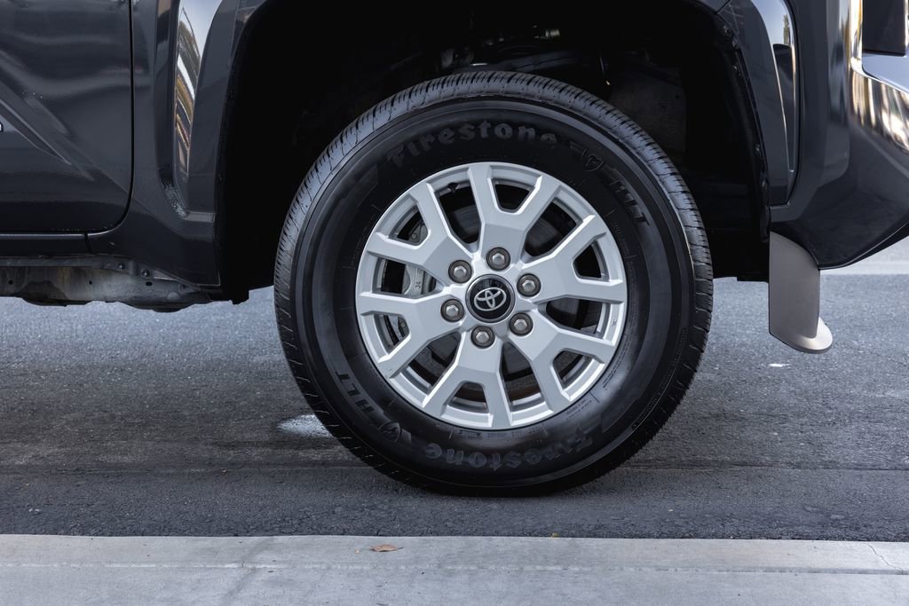 Certified 2025 Toyota Tacoma SR5 image 4