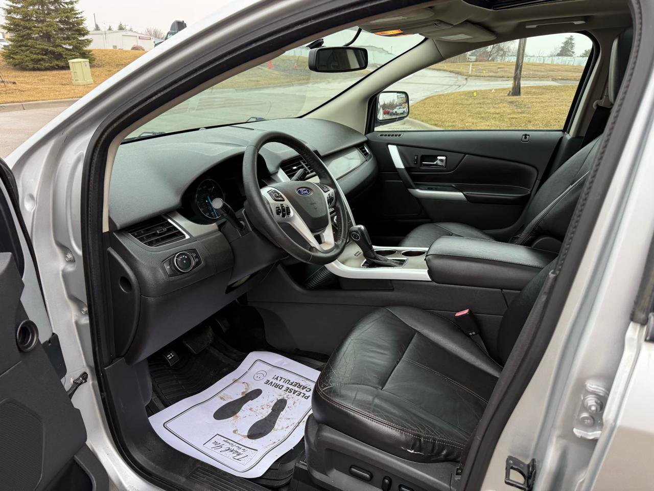 Used 2011 Ford Edge SEL w/ Canadian Comfort Pkg AWD/4WD image 12