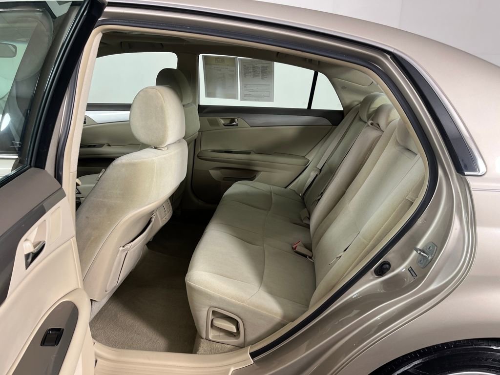 Used 2006 Toyota Avalon XL image 23