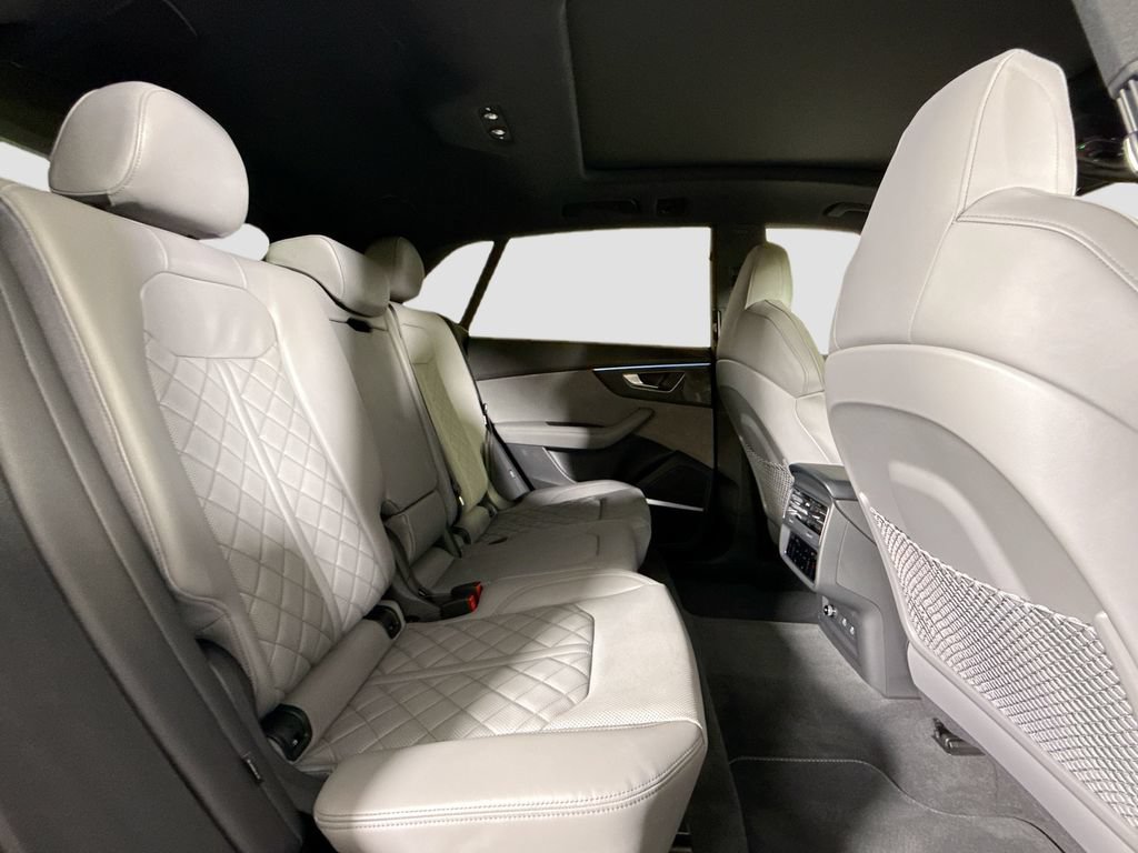 Used 2023 Audi SQ8 Premium Plus AWD/4WD image 17