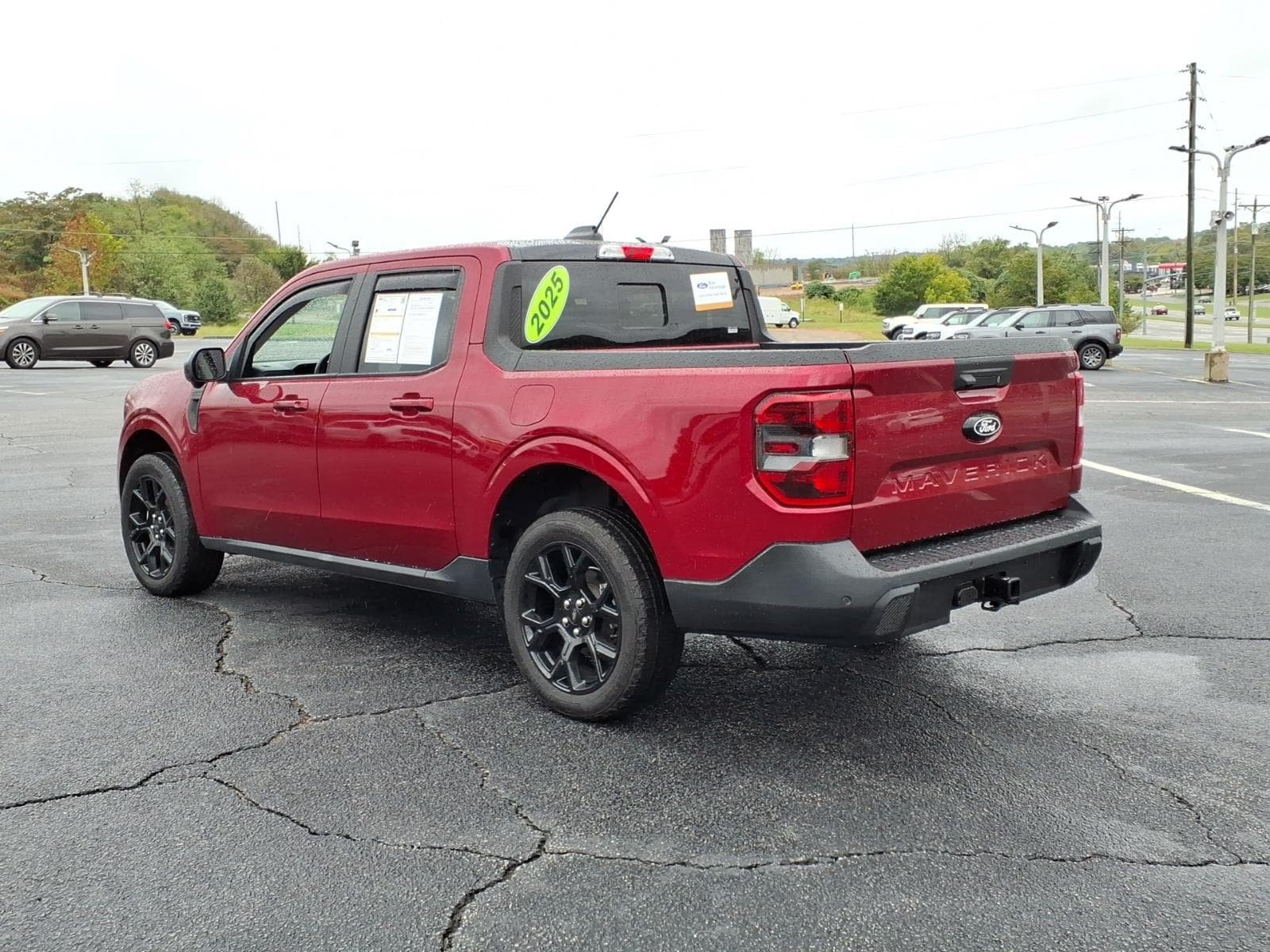 Certified 2025 Ford Maverick Lariat w/ Black Appearance Package AWD/4WD image 6