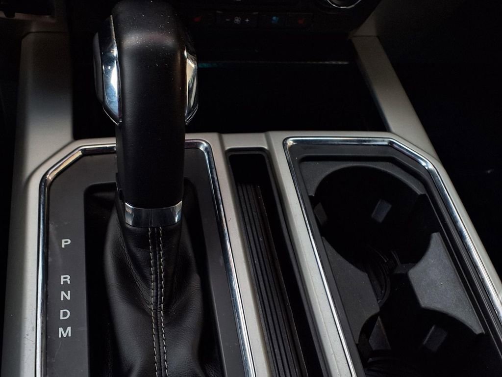 Used 2019 Ford F150 Lariat image 10