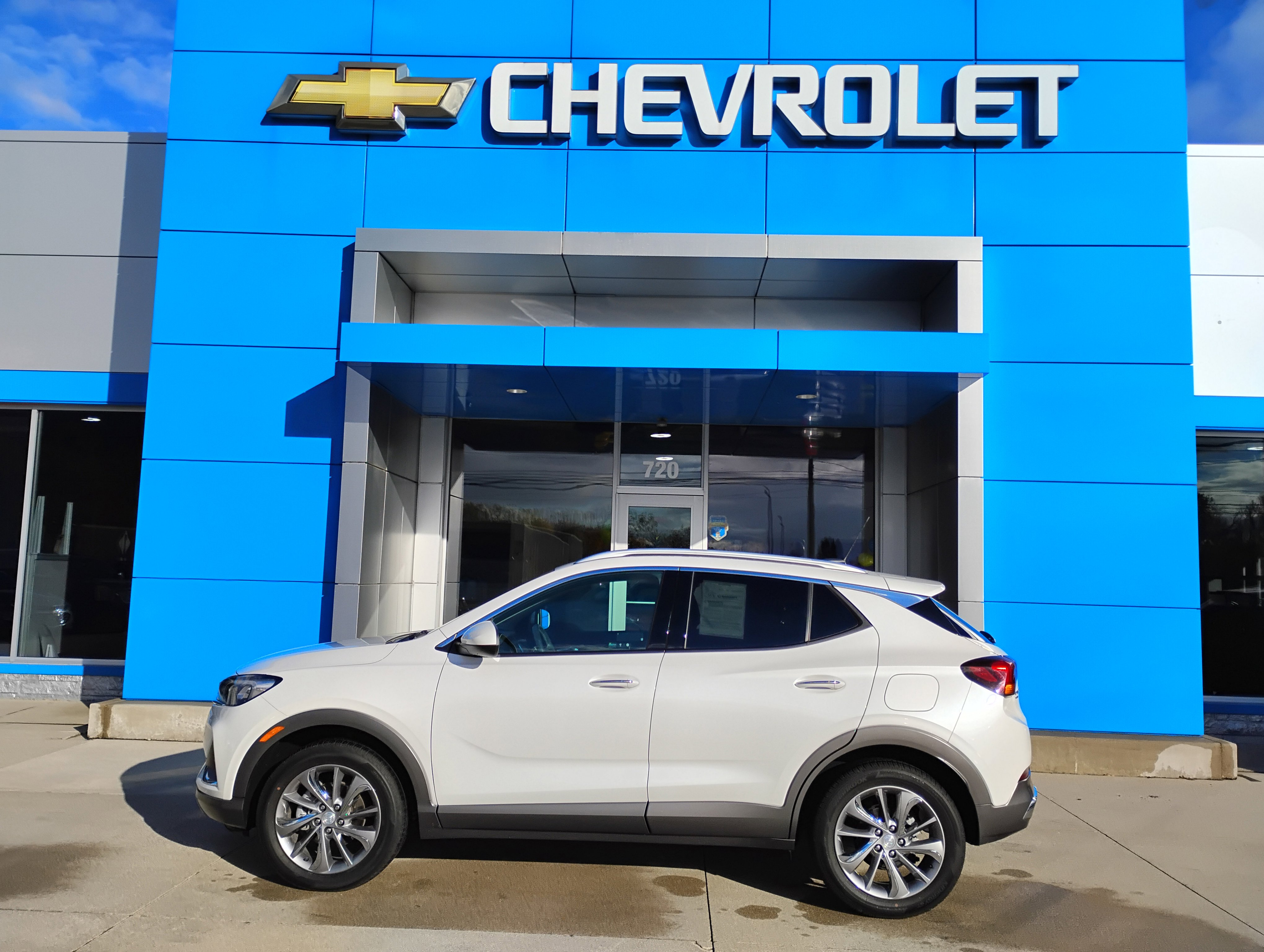 Used 2022 Buick Encore GX Essence w/ Experience Buick Package image 20