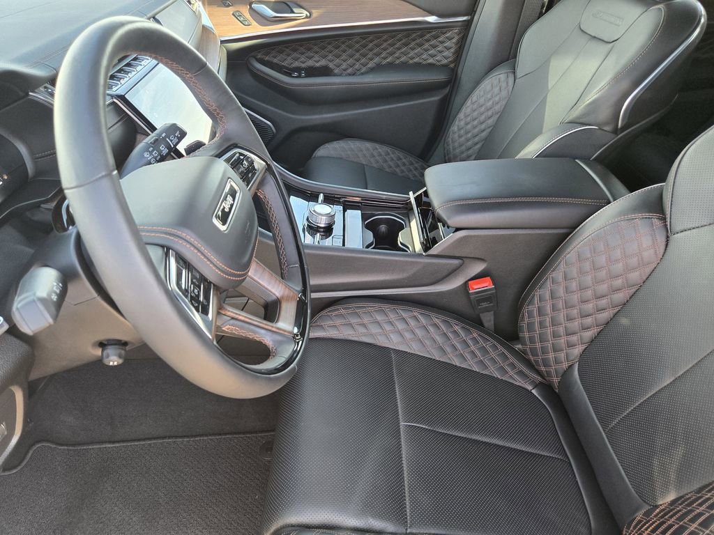 Used 2025 Jeep Grand Cherokee Summit w/ Adv Protech Group IV image 8