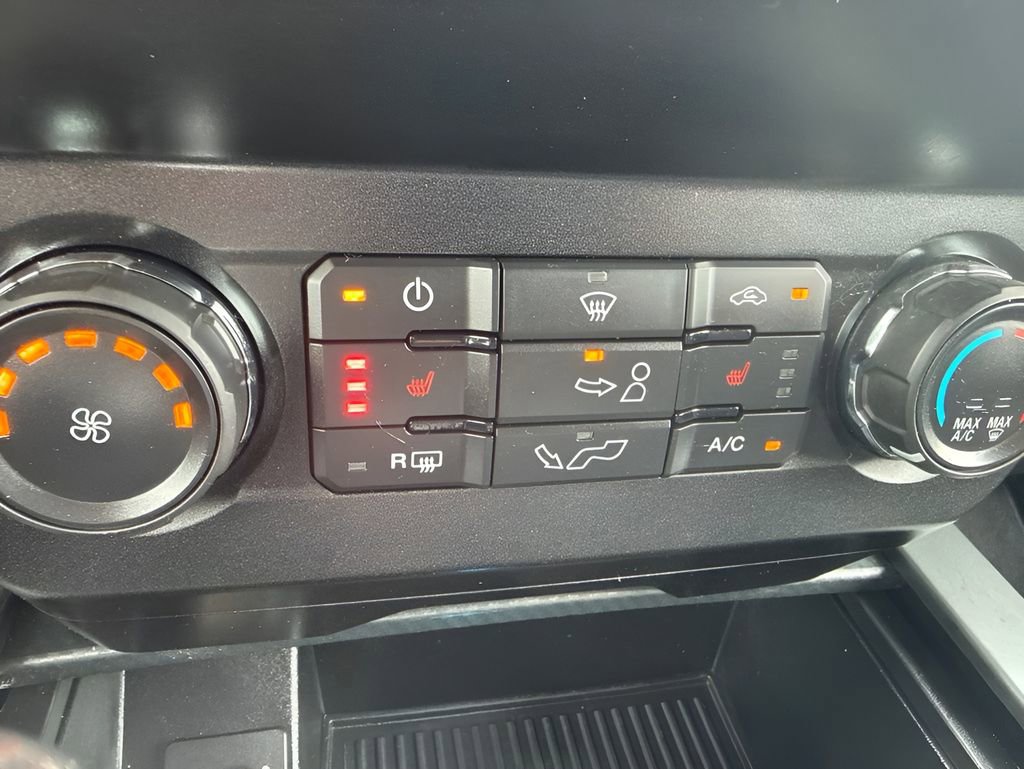 Used 2020 Ford F150 XLT w/ Equipment Group 302A Luxury AWD/4WD image 21