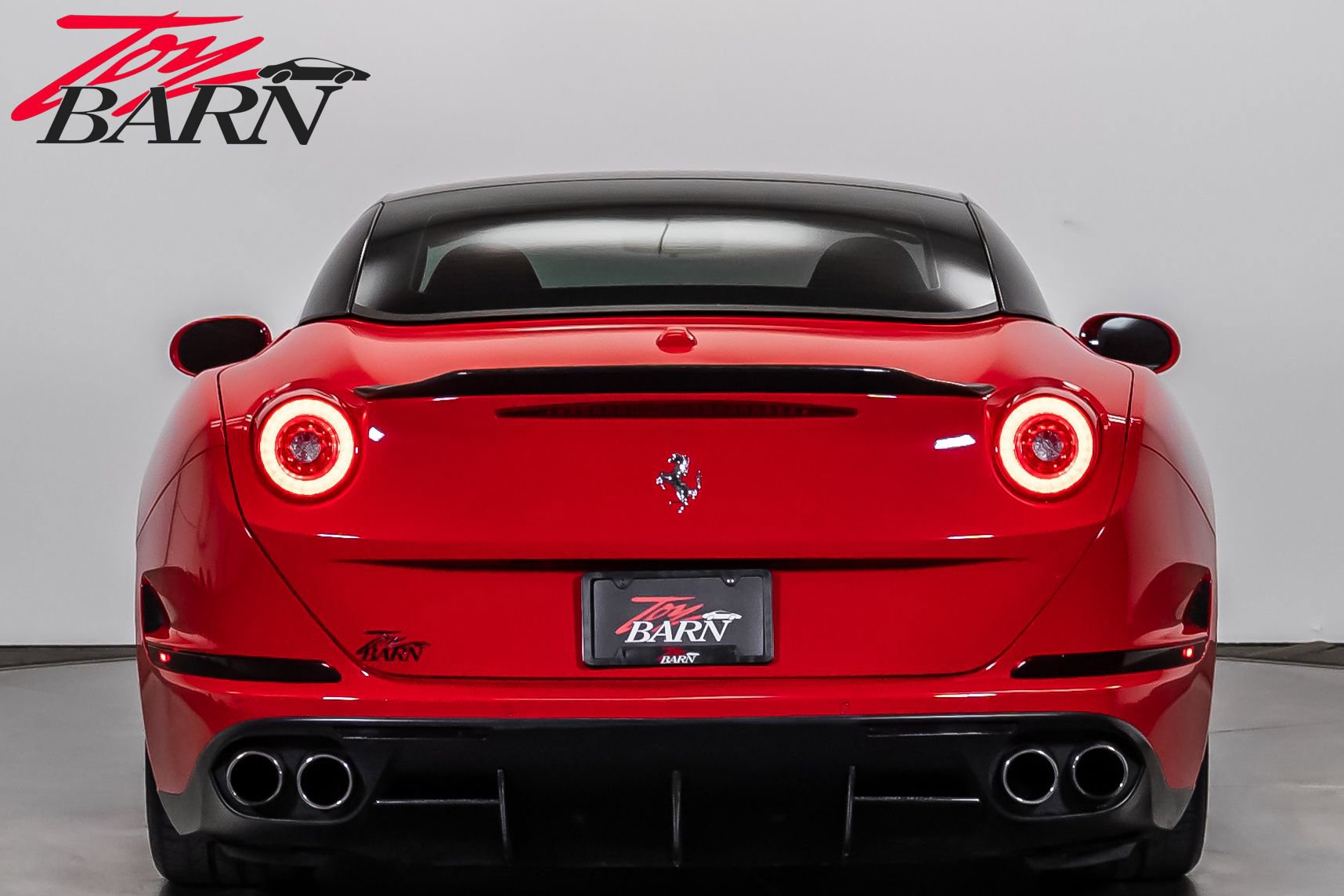 Used 2016 Ferrari California T RWD image 12
